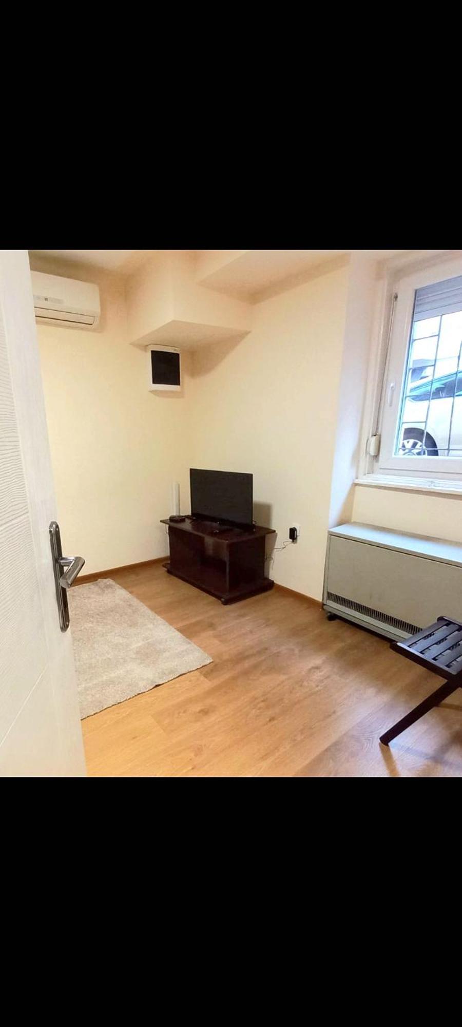 Apartment Center Point *